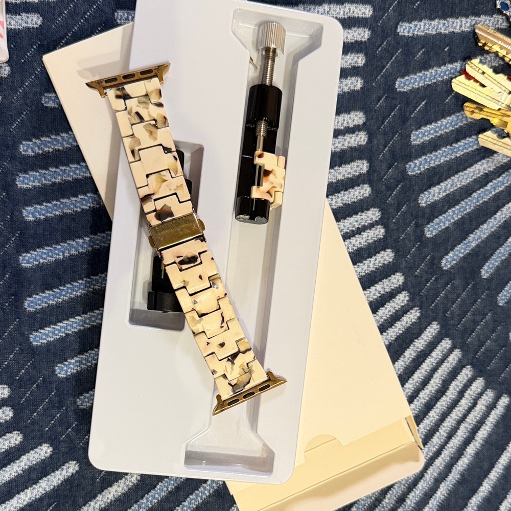 Stylish Tortoise Shell Watch Band